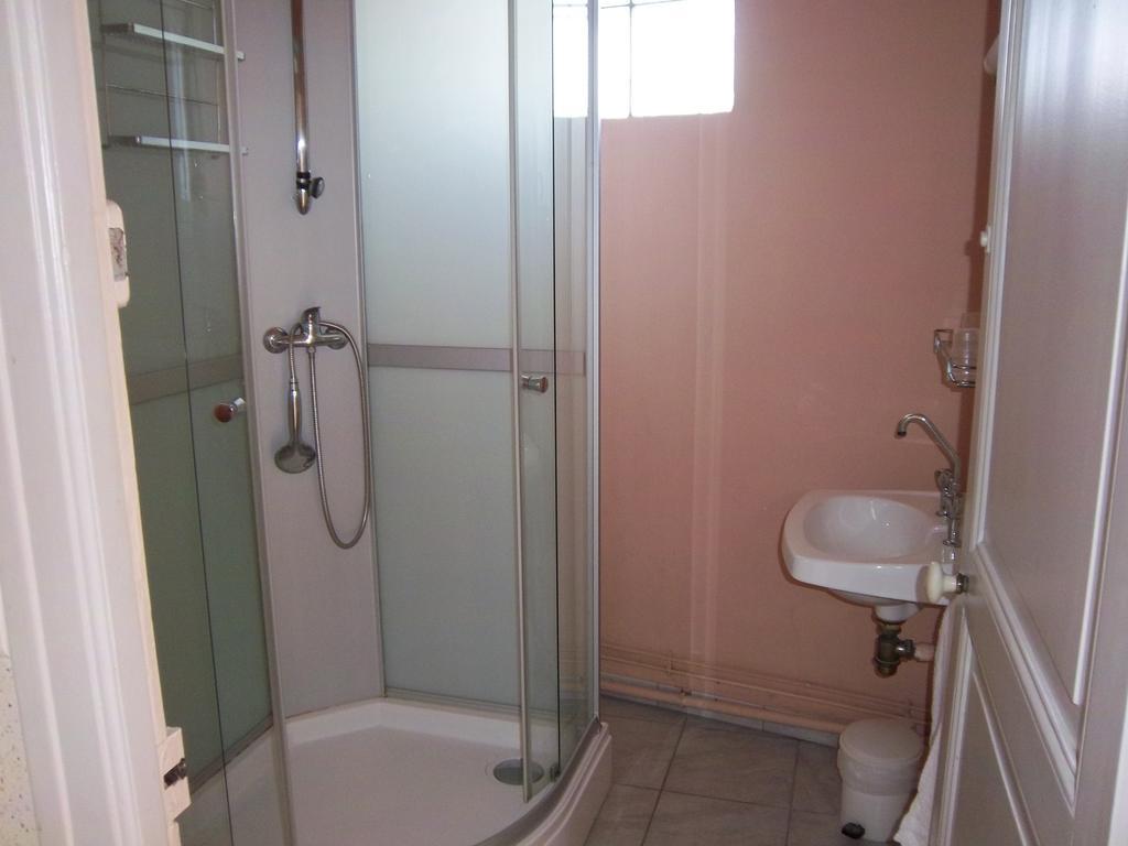 Hotel Le Colbert Épernay Habitación foto